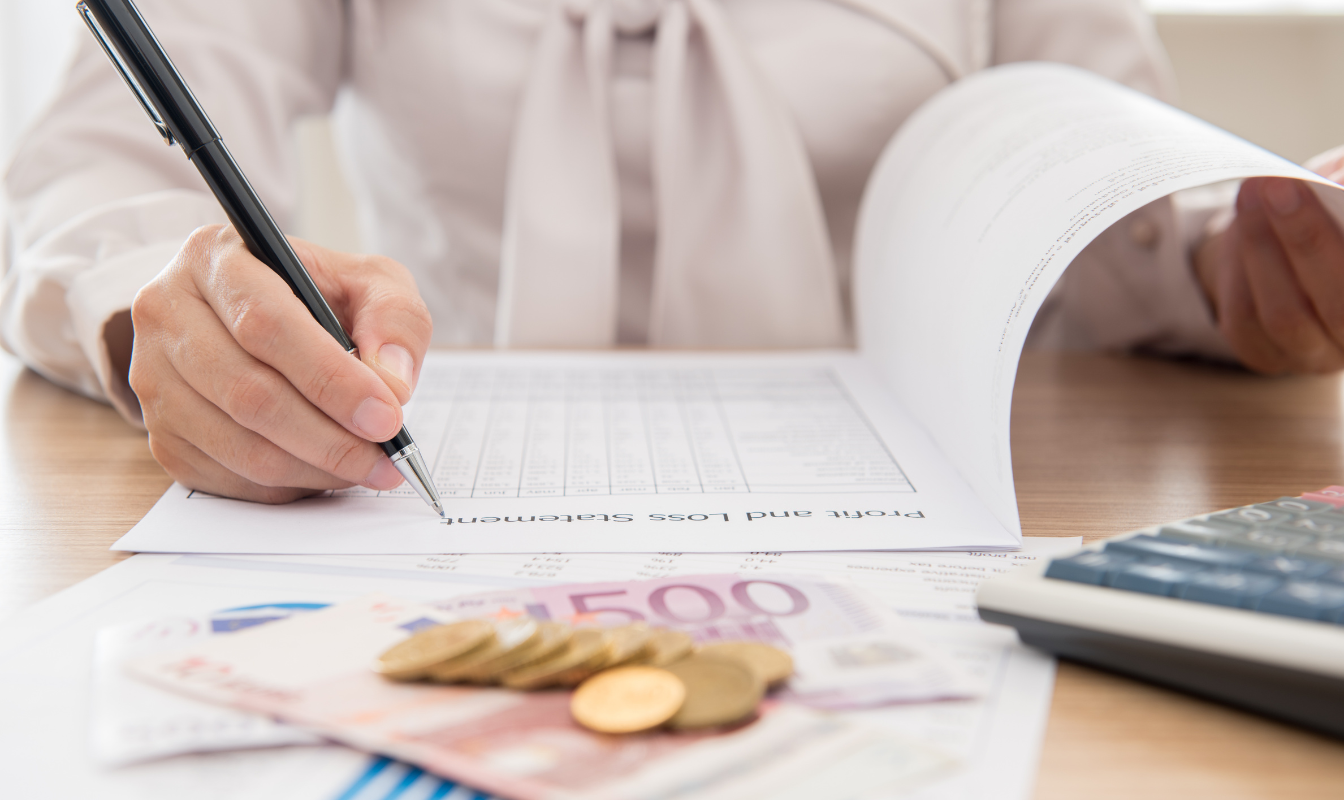 A Guide to Becoming Your Own Investment Analyst