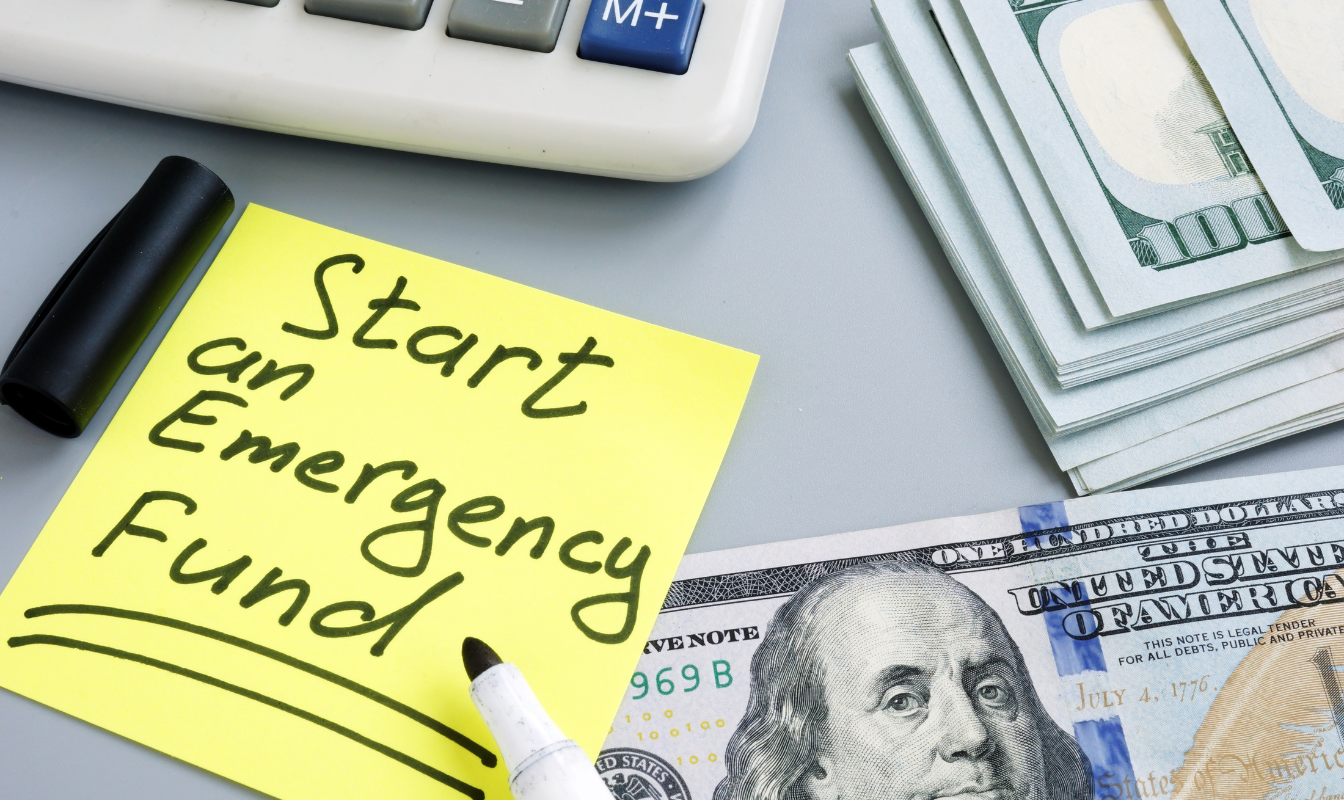 How To Start, Manage & Maximize Your Savings with an Emergency Fund